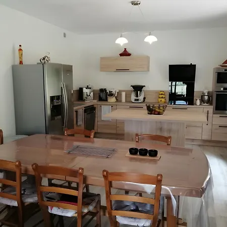 A La Joie De Vivre 3*
